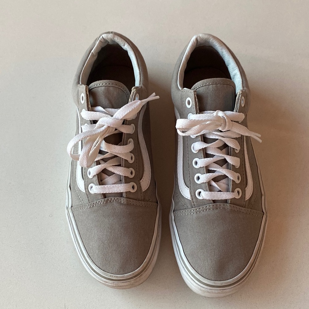 Old Skool Vans in Grey